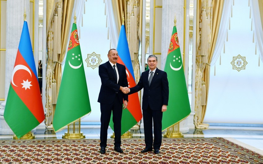 İlham Əliyev Qurbanqulu Berdiməhəmmədovla görüşdü