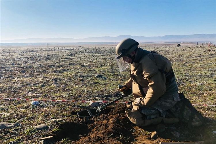 "İşğaldan azad olunmuş torpaqlara getmək istəyənlər mina təhlükəsini unutmamalıdır"