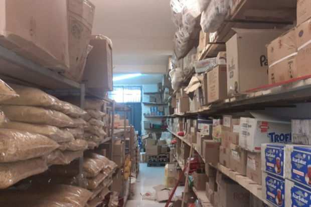 Mağazada istehlaka yararsız məhsullar tapıldı