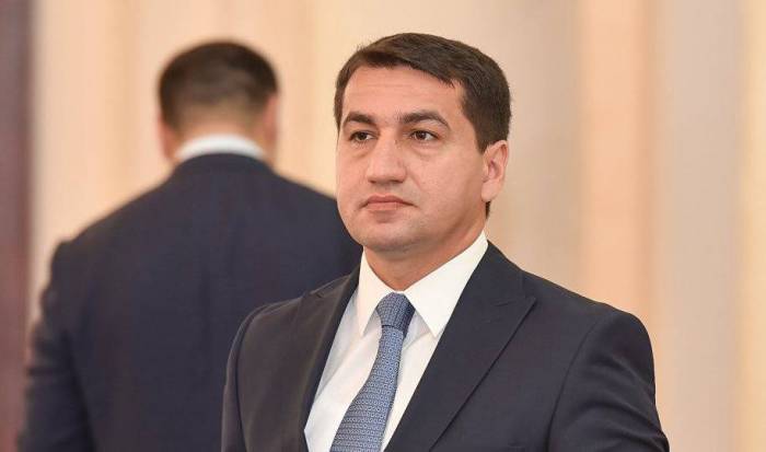 Hikmət Hacıyev Türkiyəyə səfərə gedib