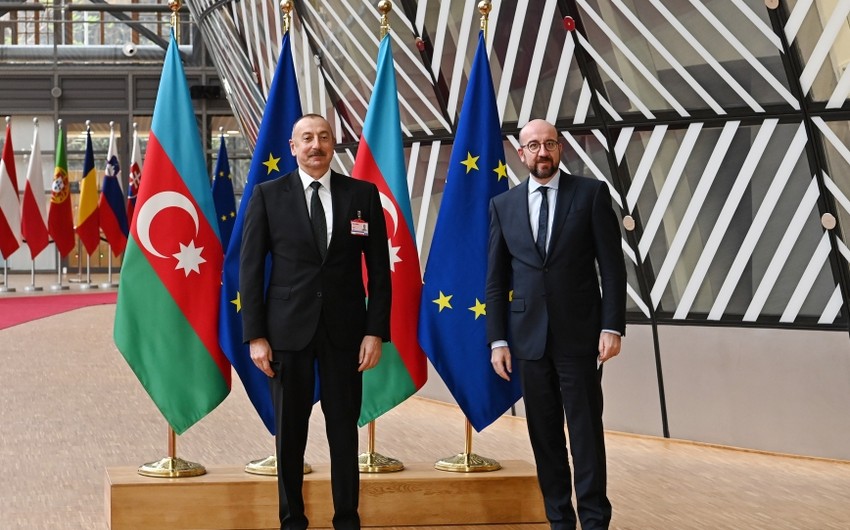 İlham Əliyev Şarl Mişellə Ermənistan-Azərbaycan sərhədinin delimitasiyasını müzakirə etdi