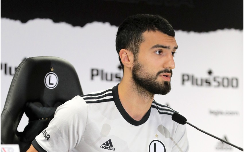 Azarkeşlərin hücumu nəticəsində zərbədən Mahir Emrelinin başı şişib