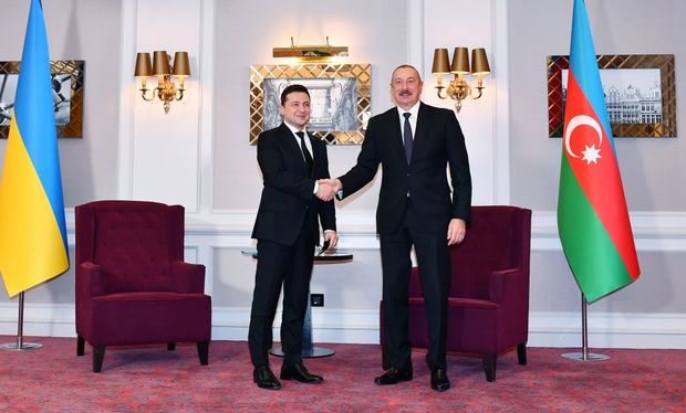 Volodimir Zelenski İlham Əliyevi Ukraynaya səfərə dəvət etdi