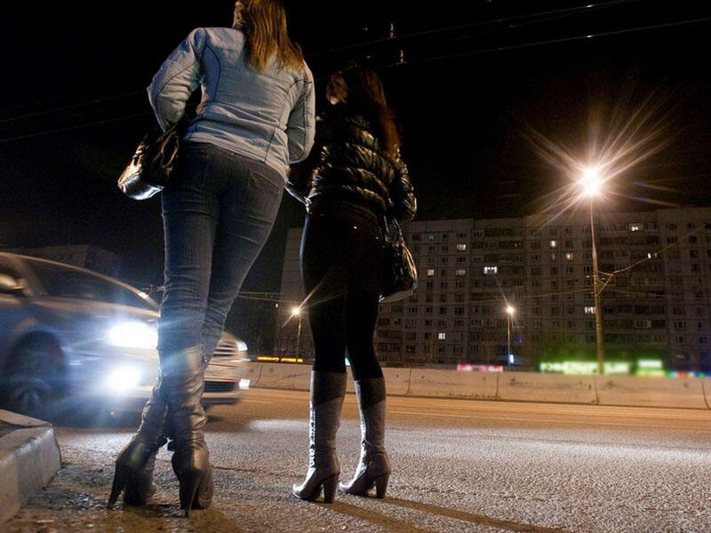 "Bahalı maşın sürənlərdən qaçıram" - Əxlaqsız qadından etiraflar