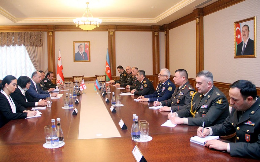 Bakıda Azərbaycan və Gürcüstan müdafiə nazirlərinin görüşü oldu
