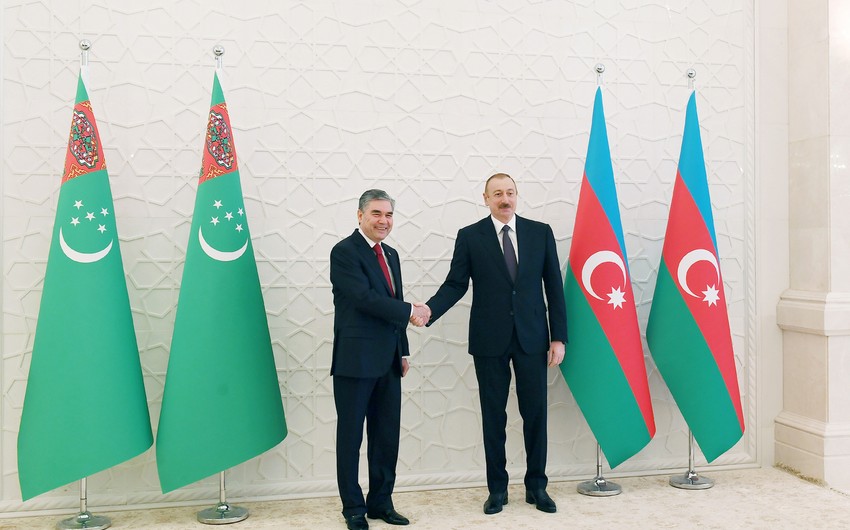 Türkmənistan Prezidenti Azərbaycan liderini təbrik etdi
