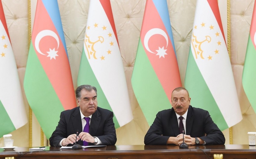Emoməli Rəhmon Azərbaycan Prezidentini təbrik etdi