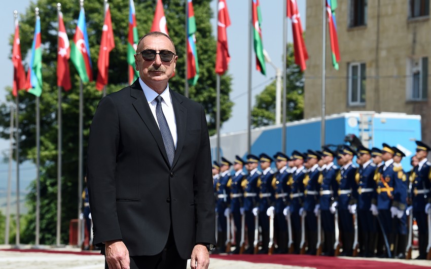 Bu gün Müzəffər Ali Baş Komandan İlham Əliyevin 60 illik yubileyidir