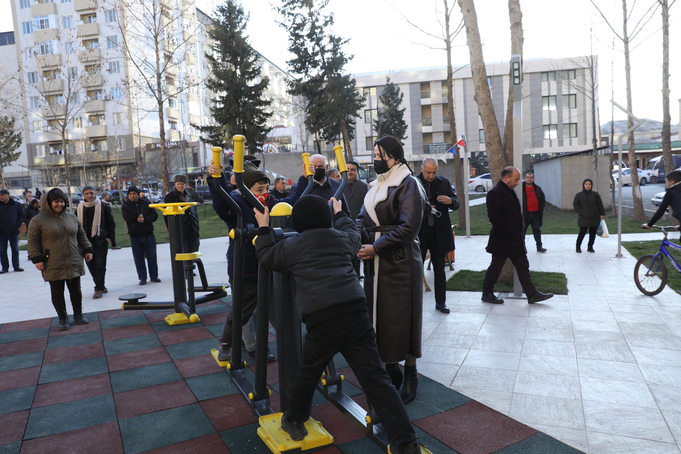 İlham Əliyevin doğum günündə Xırdalanda 3 park istifadəyə verildi- FOTOLAR