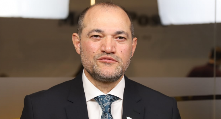 “Qızlarını oxutmaq yerinə tez ərə vermək istəyirlər” – Deputatdan valideynlərə ETİRAZ