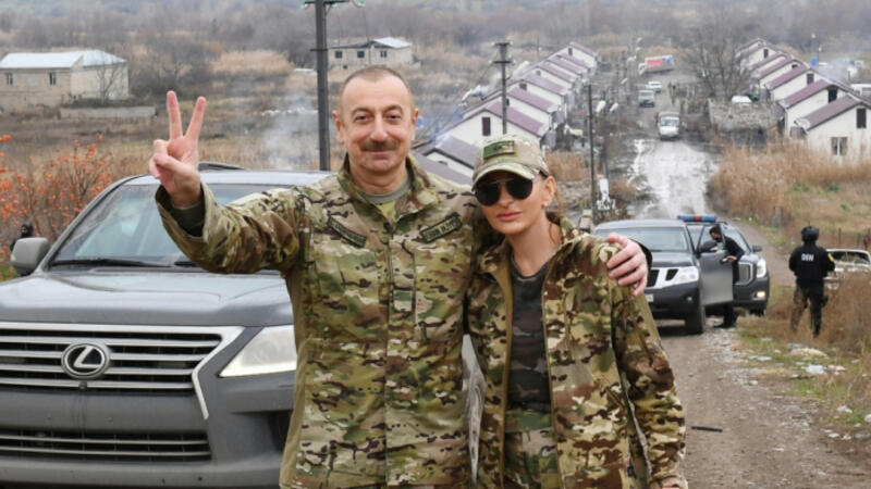 Prezident və xanımı Şuşaya getdi