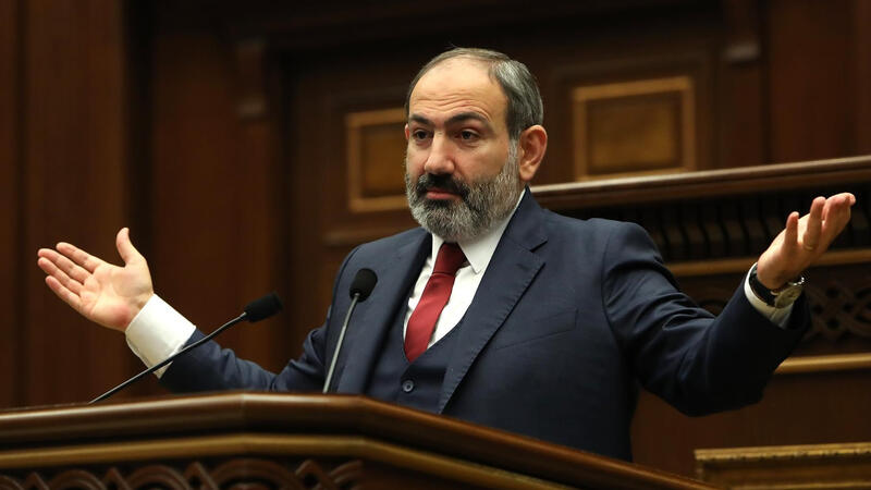 Bu gedişlə Zəngəzurdan sonra İrəvan da itirə bilərik - Davtyan