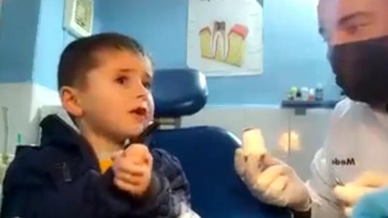 Uşaqla videosu yayılan stomatoloq DANIŞDI: "Mən həkim olmasam belə..." - VİDEO