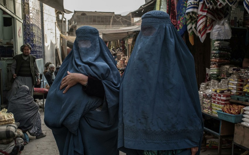“Taliban” qadınlarla bağlı yeni qadağalar qoydu