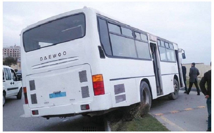 Bakıda 3 avtobus toqquşdu - xəsarət alan var
