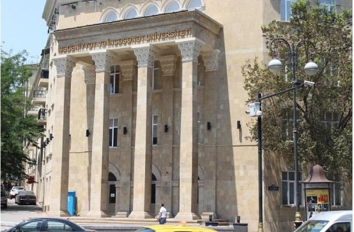 Bakıda universitet ödəniş etməyən tələbələrin siyahısını divardan asdı - FOTOLAR