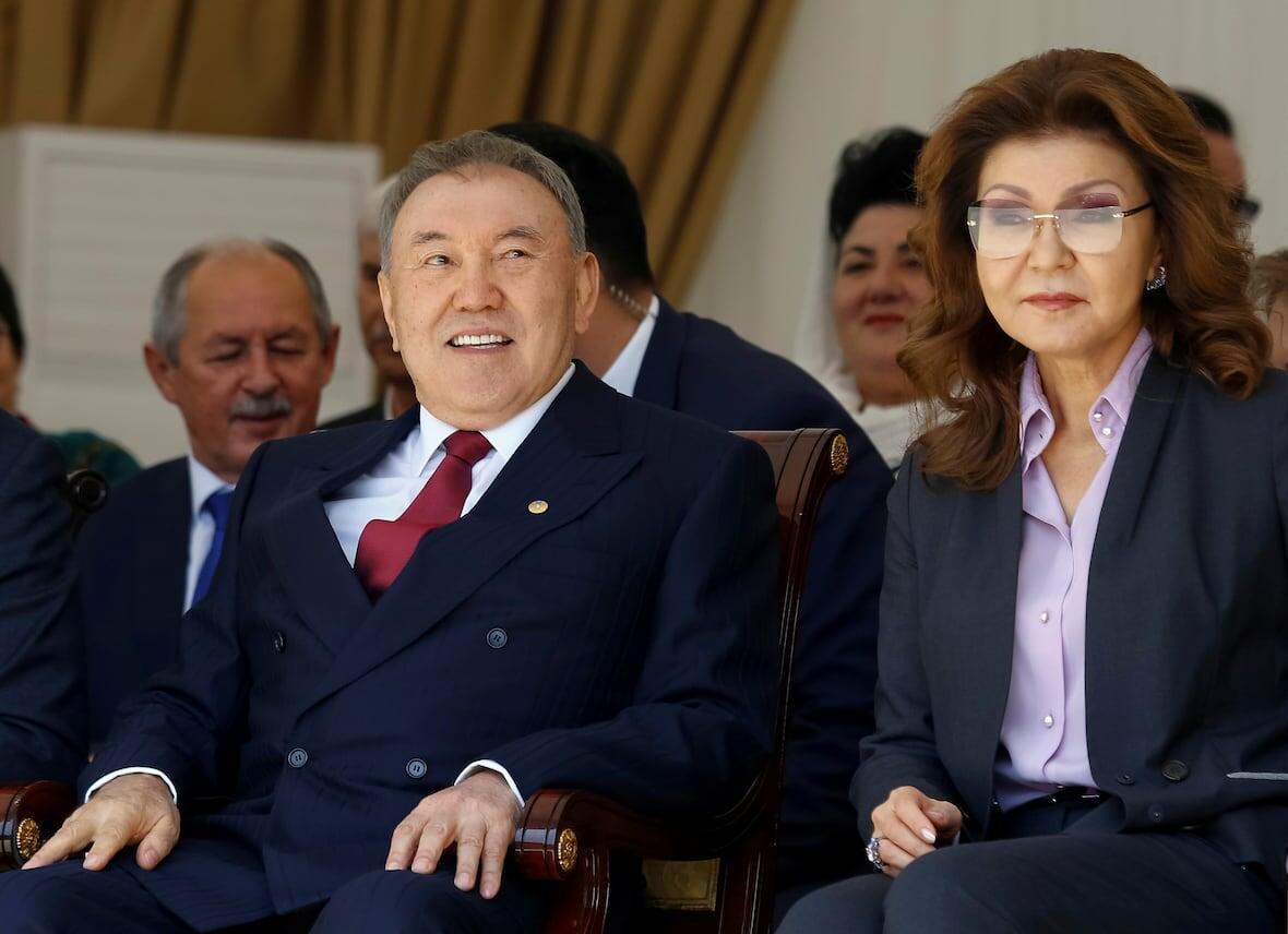 Nazarbayev və qızları ölkəni tərk etdi