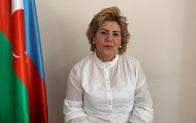 Şagirdlər onları döyən məktəb direktorunu bağışladılar...