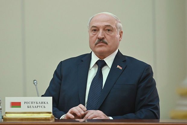 Lukaşenko Özbəkistanı dərs çıxarmağa dəvət etdi