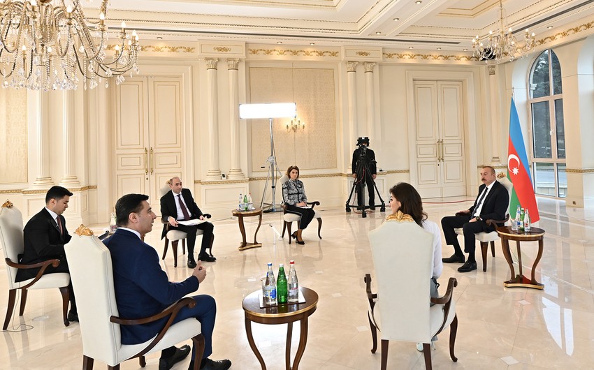 Prezident İlham Əliyev yerli televiziya kanallarına müsahibə verdi