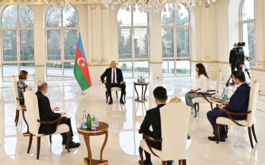 “Valyuta ehtiyatlarının azalmasına imkan verməməliyik”