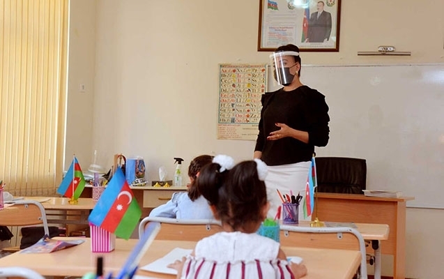 DİN-dən Bakıda müəllimin şagirdin başını divara çırpmasına REAKSİYA