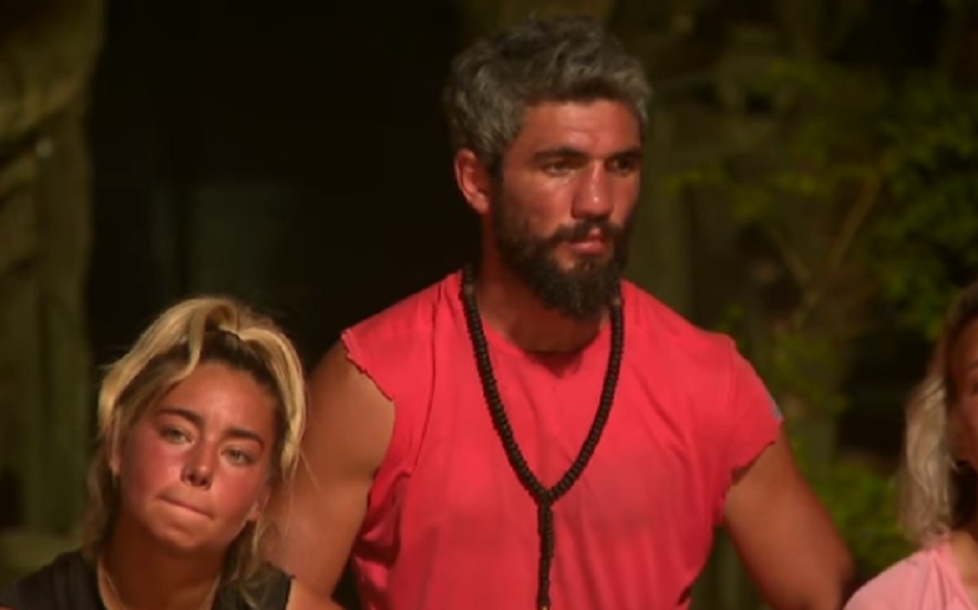 Oğlu Pərvizi "Survivor"a gözyaşlarıyla yola saldı - VİDEO