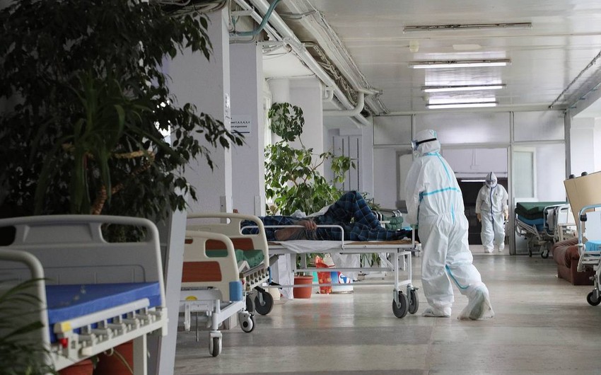 Rusiyada koronavirusa yoluxanlar üçün karantin müddəti 7 günə endirilir
