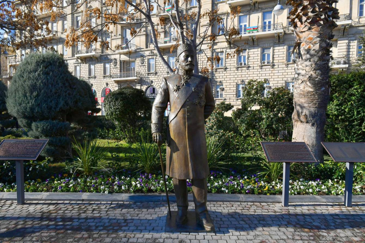 Nazirdən Tağıyevin heykəli ilə bağlı səslənən tənqidlərə REAKSİYA