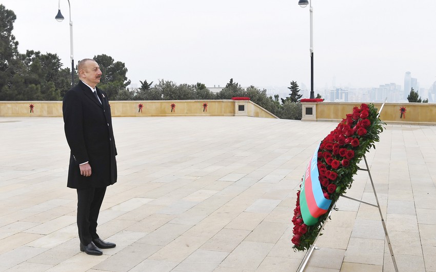 Prezident İlham Əliyev Şəhidlər xiyabanını ziyarət etdi