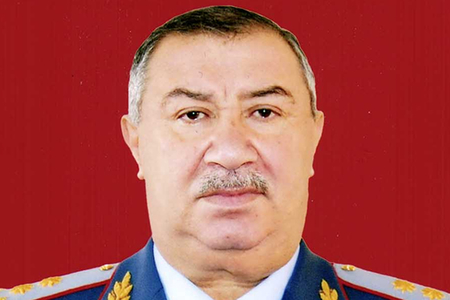 İşdən çıxarılan general haqda maraqlı məlumatlar - 48 yaşında diplom alıb...