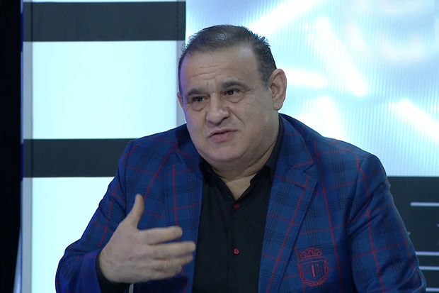 Tacir Şahmalıoğlu: “Fədayə Laçınla duet oxuduğum üçün həyat yoldaşım intihara cəhd etdi”​​ – VİDEO