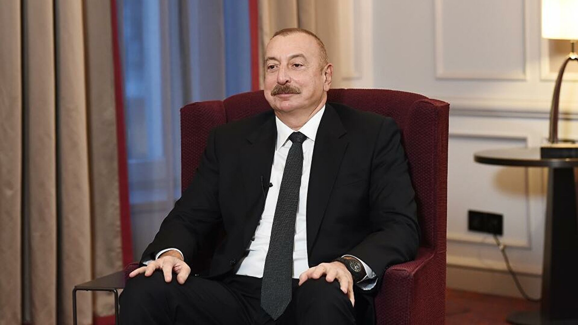 İlham Əliyev Qətərlə viza rejiminin ləğvi haqqında qanunu TƏSDİQLƏDİ