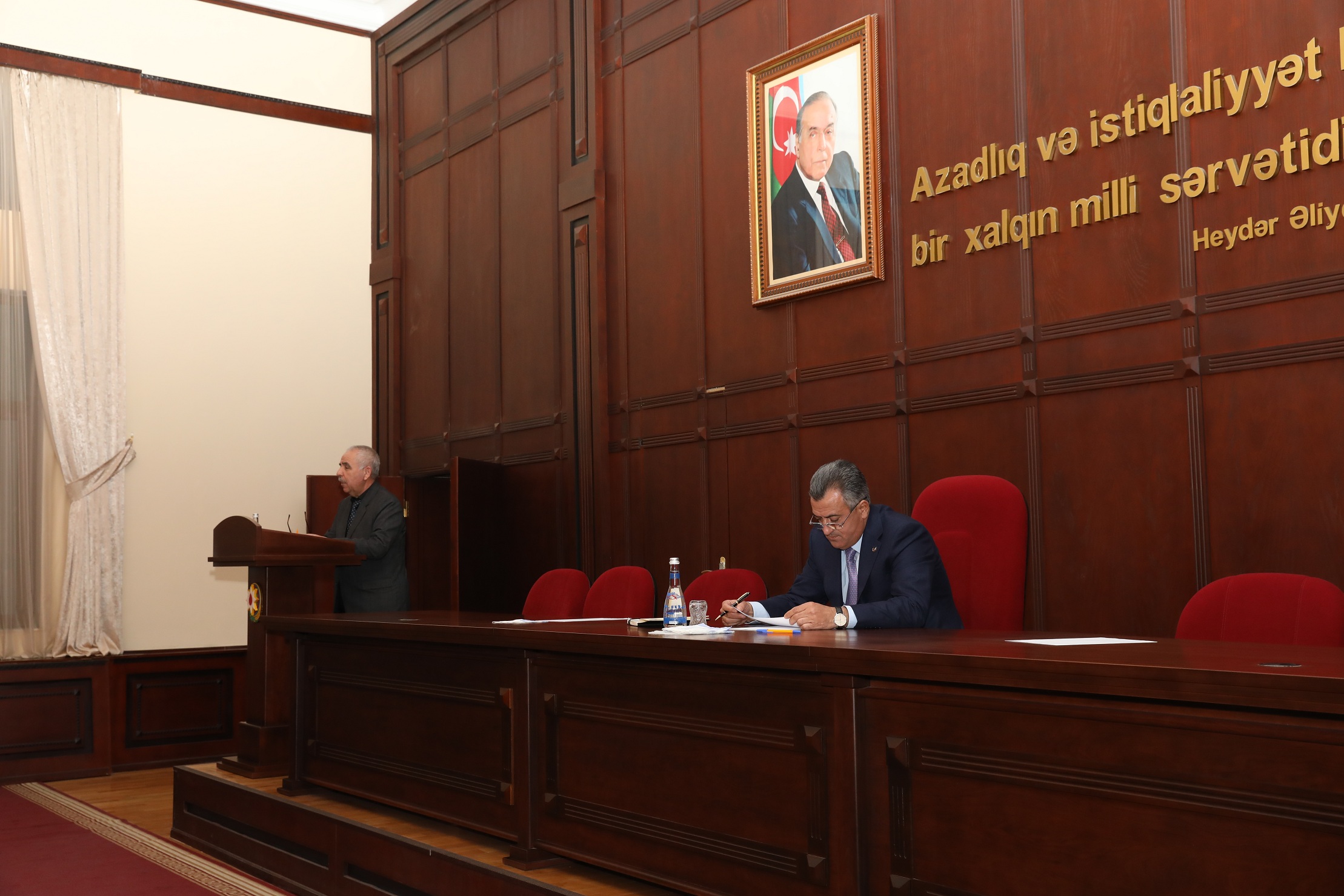 Abdin Fərzəliyev bələdiyyə sədrlərinə ciddi tapşırıqlar verdi