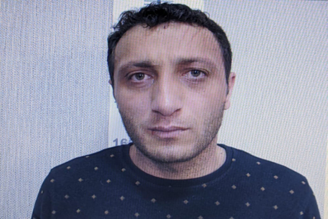 Narkotik qəbul edib 'avtoş'luq edirdi, polis saxladı - FOTO/VİDEO