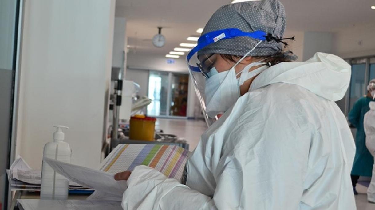 Türkiyədə daha 221 koronavirus xəstəsi vəfat edib