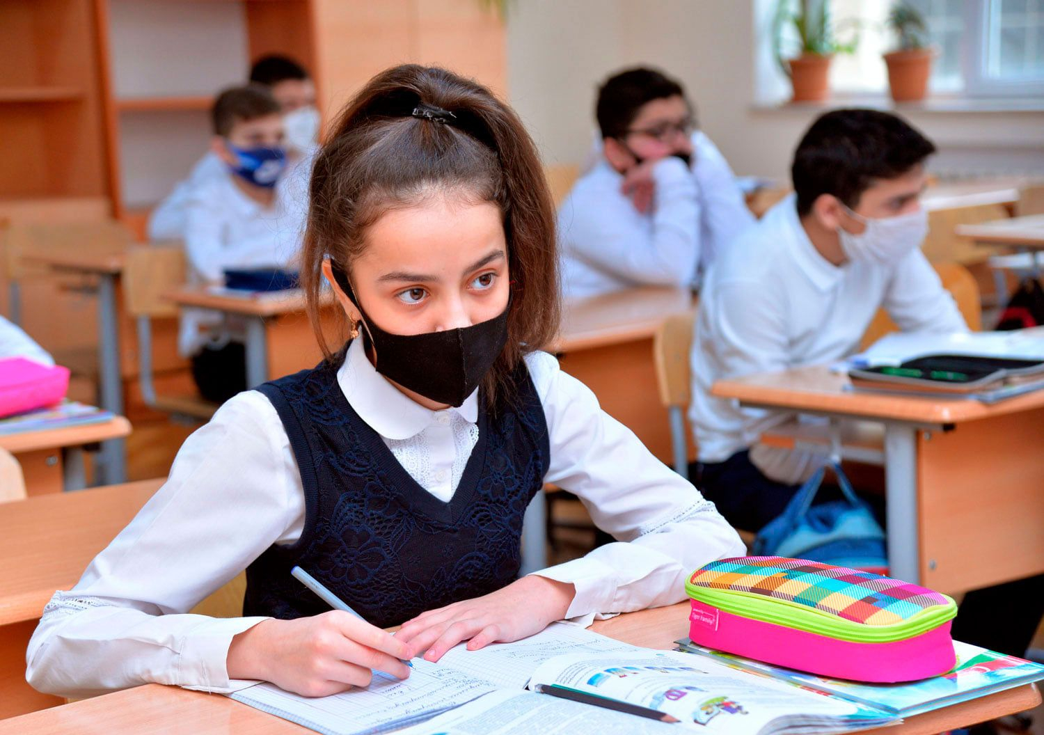 Daha iki məktəbdə əyani təhsil bərpa edildi