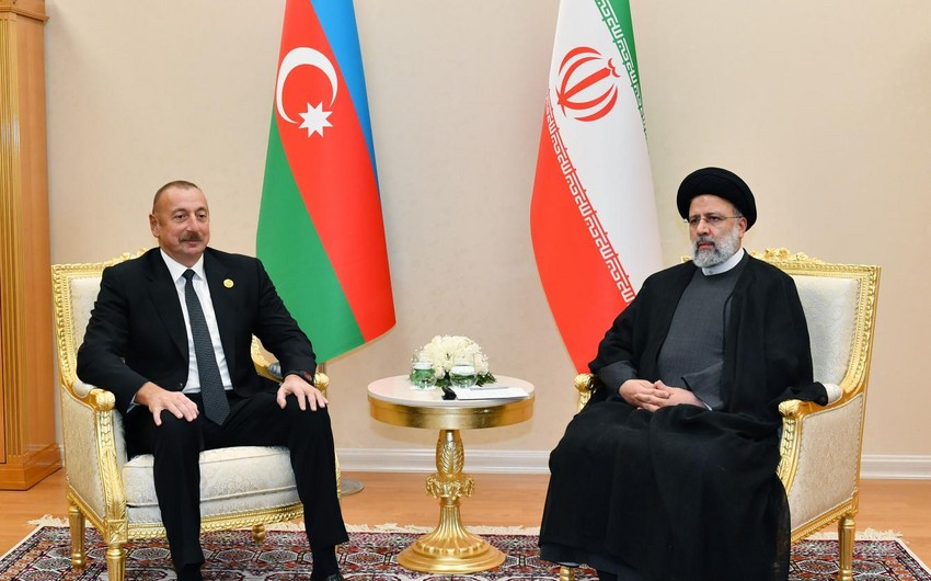 Azərbaycan Prezidenti iranlı həmkarını təbrik etdi