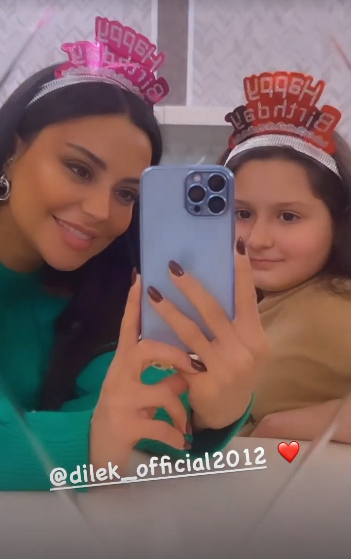 Vüsalə Əlizadə 10 yaşlı qızını belə təbrik etdi - FOTO