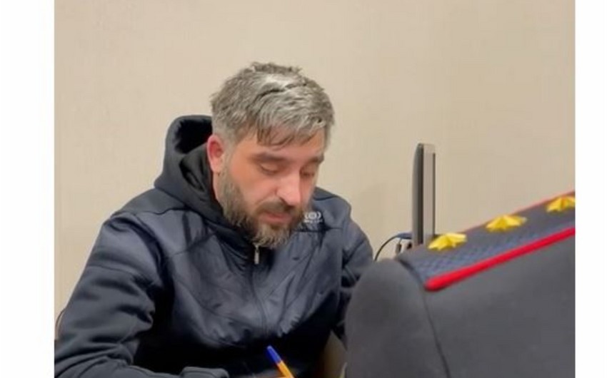 Bakıda uşaqların salfetin içində narkotik satdığını deyən şəxs cərimələndi