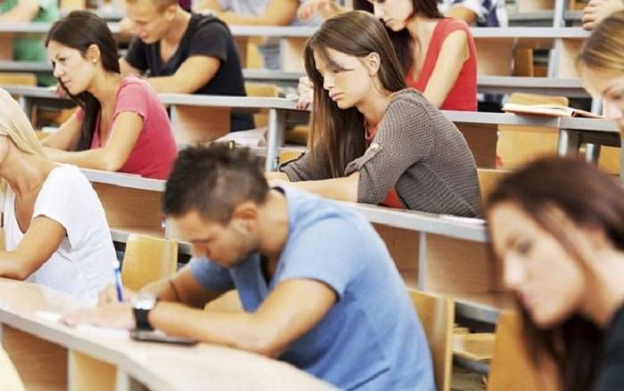 Bu gündən buster doza vaksin vurdurmayan tələbələr dərsə buraxılmayacaq