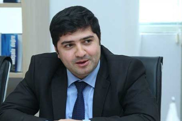 Ramiz Mehdiyevin köməkçisi 30 sutka həbs edildi - İşə düzəltmək adı ilə pul alıb