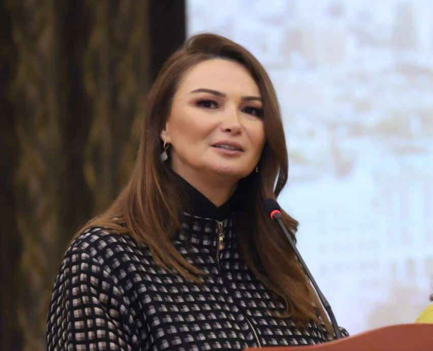 Qənirə Paşayeva dərmanların qiymətindən şikayətləndi