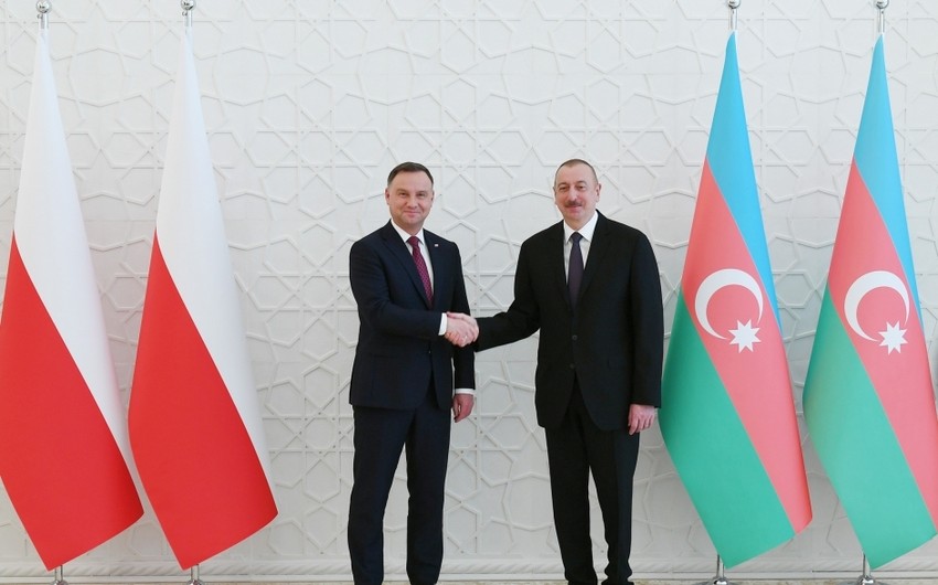 Polşa Prezidenti İlham Əliyevə zəng etdi