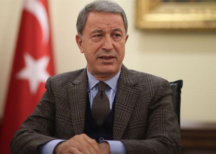 Türkiyə Ukrayna ilə Rusiya arasındakı gərginliyi diqqətlə izləyir - Akar
