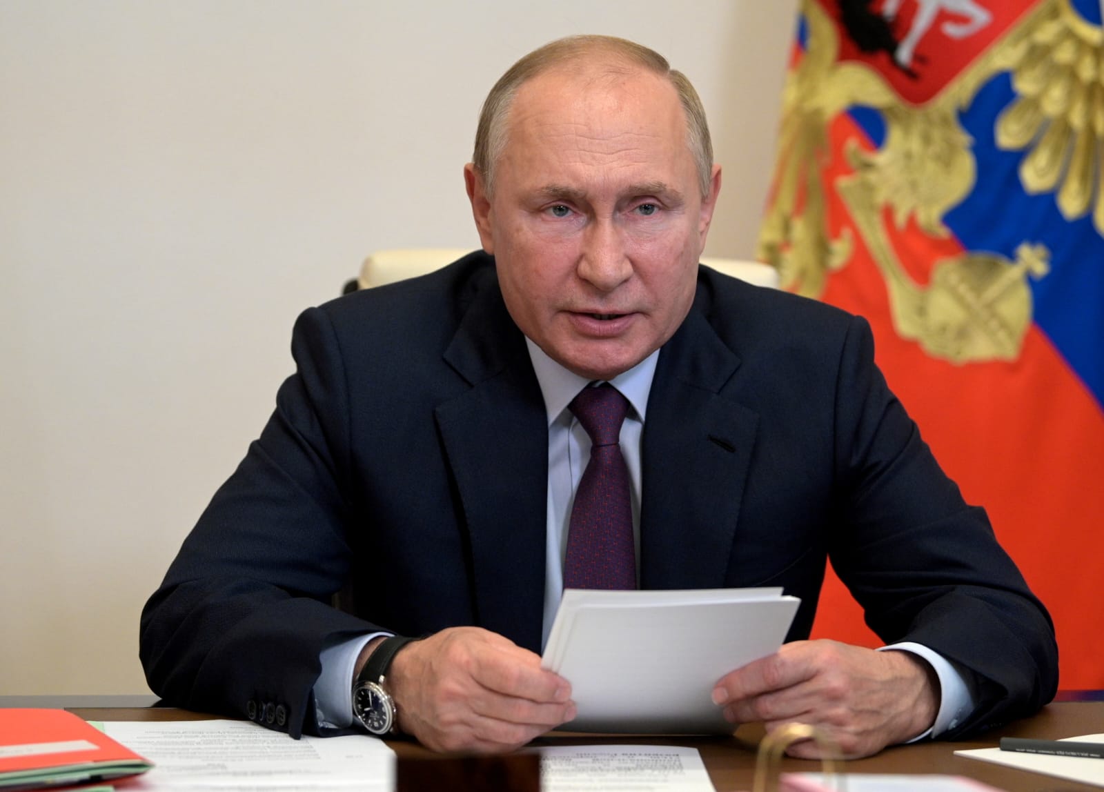 Putin xalqına müraciət edir - CANLI YAYIM