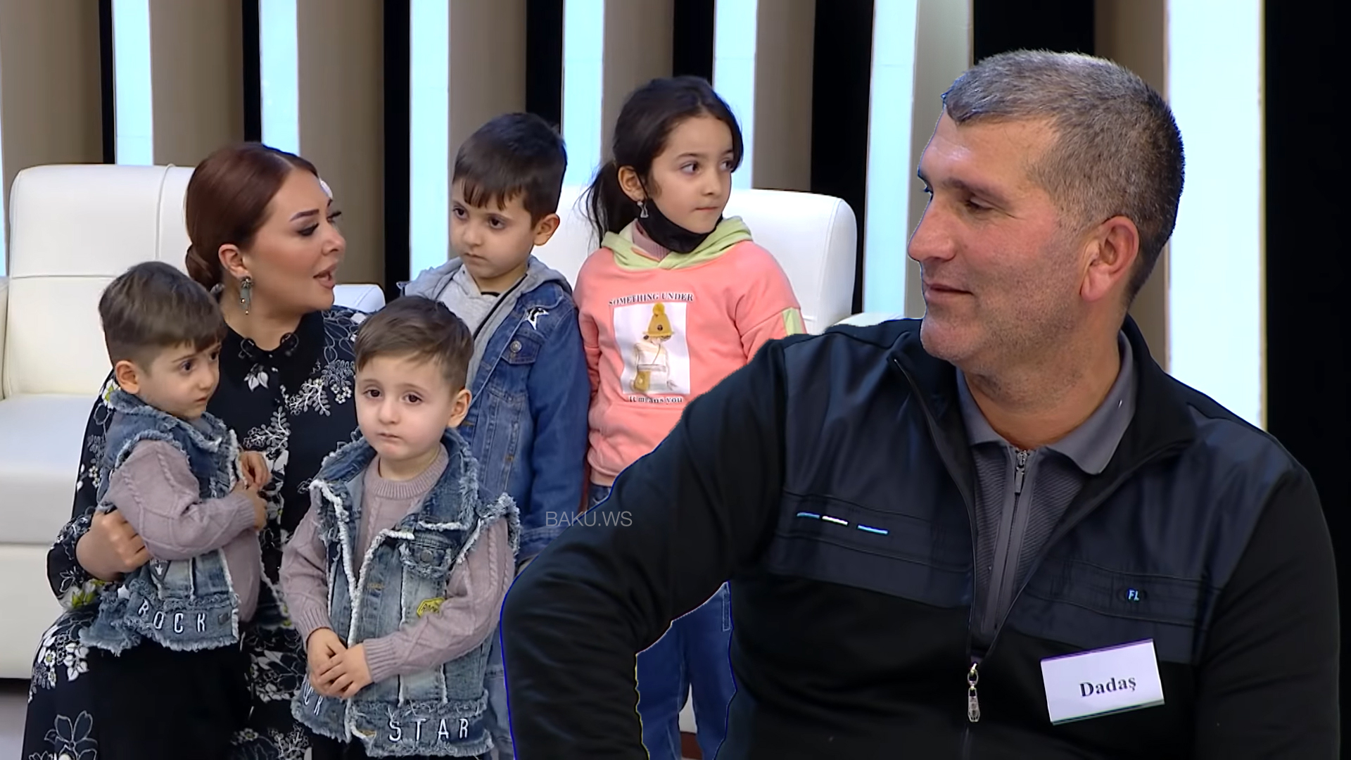 Tik-Tokda kişi ilə tanış olan ana, 4 uşağını atıb qaçdı - VİDEO