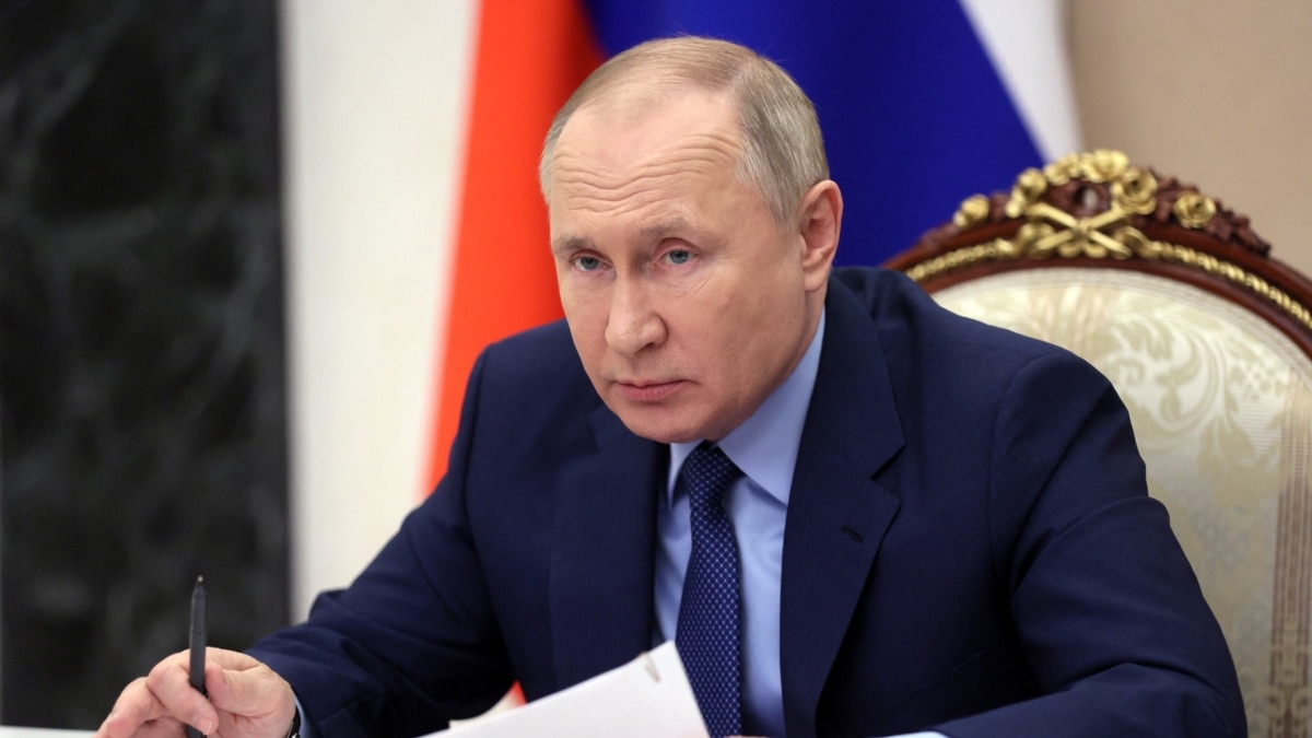Putin bu gün sanksiyalarla bağlı görüş keçirəcək