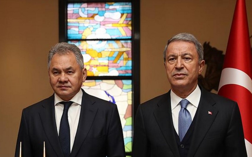 Hulusi Akar və Sergey Şoyqu Ukraynadakı vəziyyəti müzakirə etdi