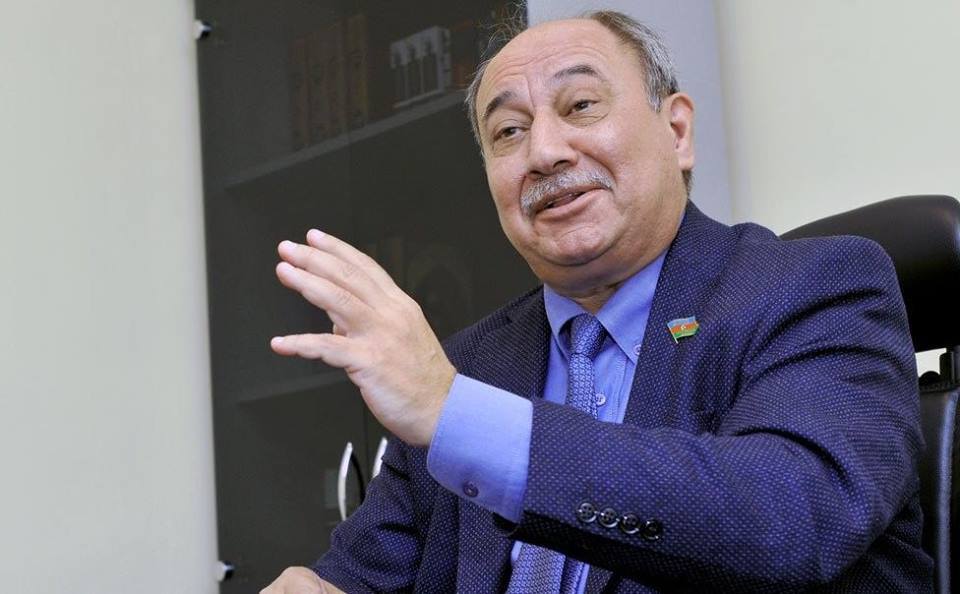 Azərbaycanlı partiya sədri: "Ukraynada faşistlər hakimiyyətdə idilər, Putin də bunun qarşısını aldı"